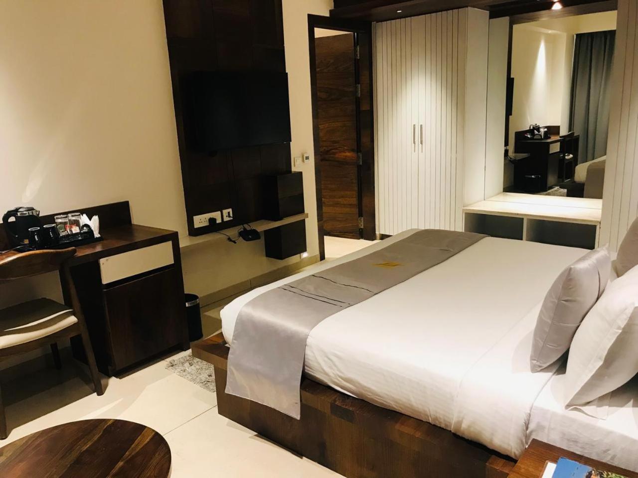 Narthaki Boutique Hotel Bangalore Extérieur photo